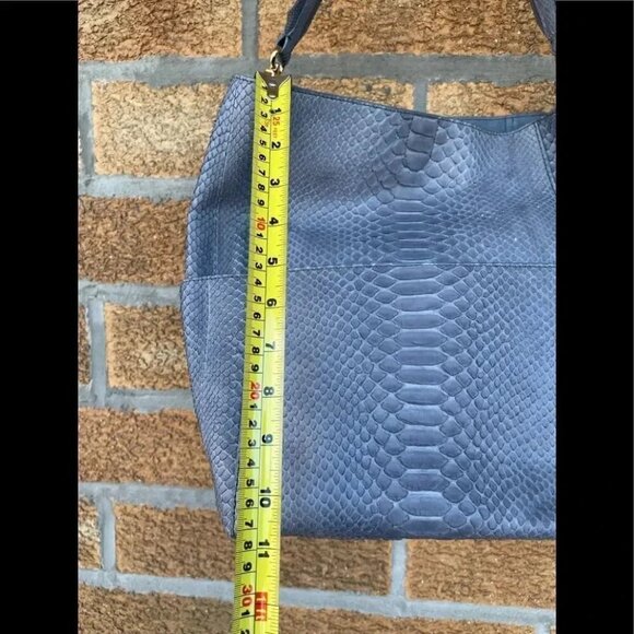 Byron New York Genuine Python LeatherBucketHandbag - Picture 15 of 16